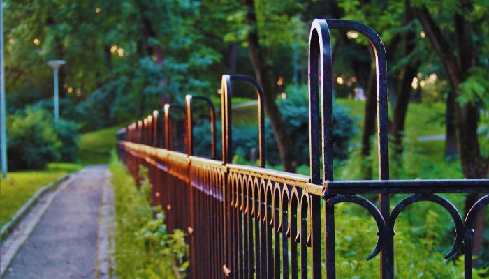 fence maintenance