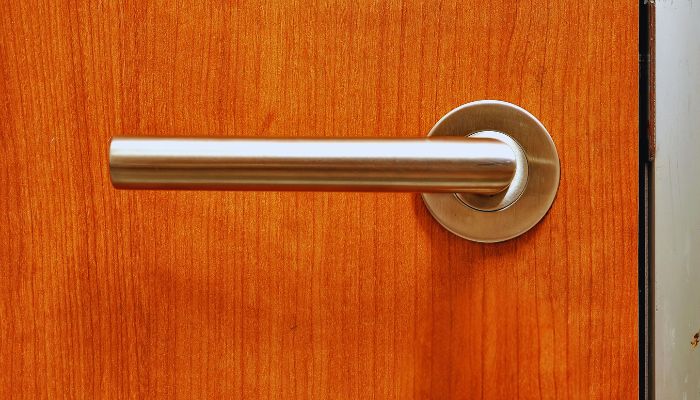 loose door handle